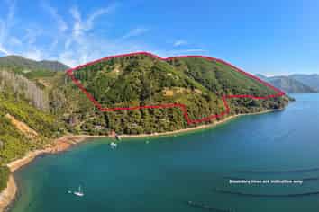  South East Bay, South East Bay