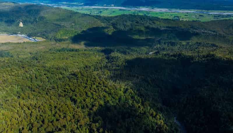  Happy Valley, Ross