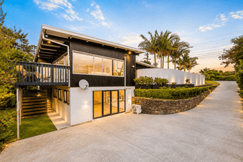 137 Albany Hwy, Unsworth Heights