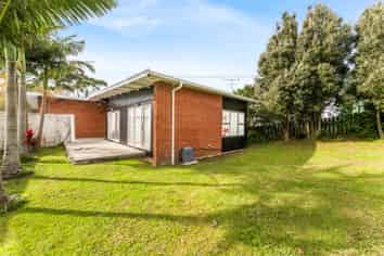 137 Albany Hwy, Unsworth Heights