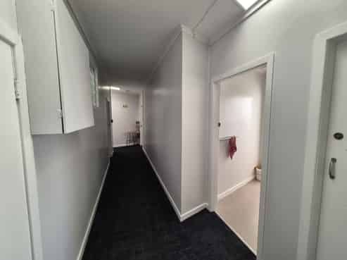 Smart and affordable BHB air-conditioned office