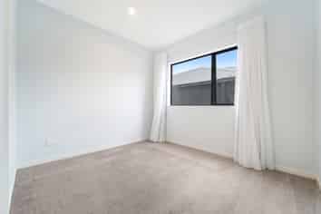 24a Raymond Grace Avenue, Huapai