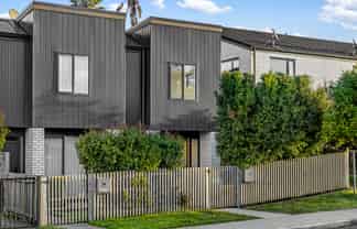32 Tobruk Road, Panmure