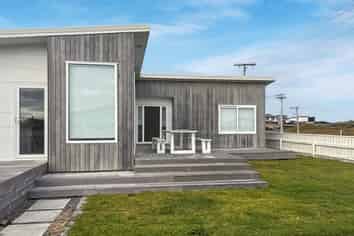 21 Ocean Beach Street, Foxton Beach
