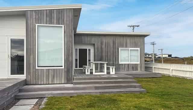 21 Ocean Beach Street, Foxton Beach