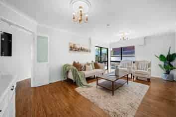 1/4 Crescent Hills Court, Northpark