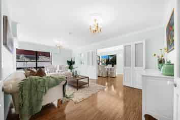 1/4 Crescent Hills Court, Northpark