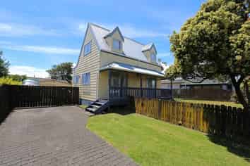 27 Burundi Avenue, Clendon Park