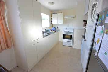 27 Burundi Avenue, Clendon Park