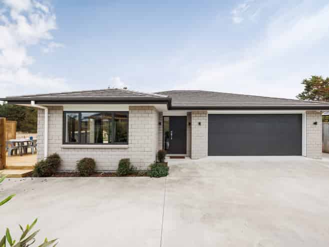 13 Oxnam Place, Foxton Beach