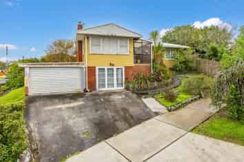 14 Dickey Street, New Windsor