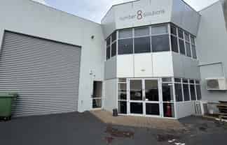Quality 270sqm industrial or live and work