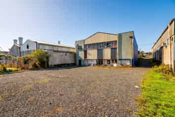 Yard + Office/Warehouse