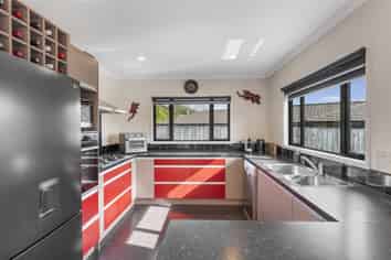 19 Brompton Close, Richmond Heights