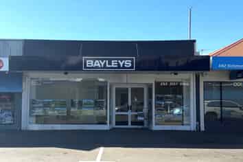 Queen Street | Business Builder