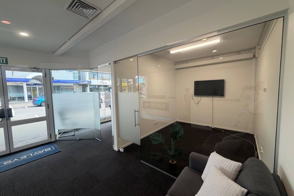 Queen Street | Business Builder - Vista 2