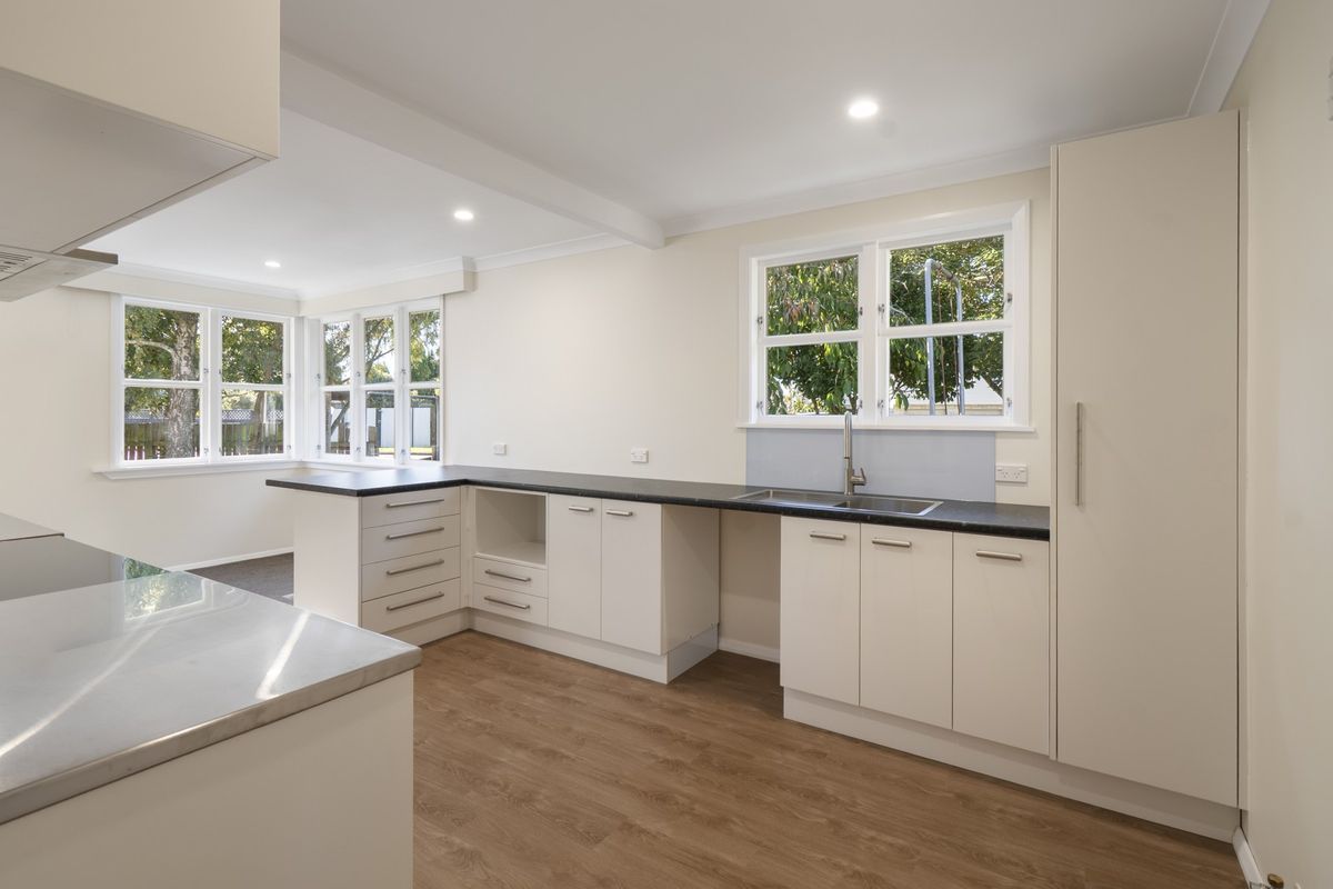 Dual-Key Home and Income Property - Bilde 6