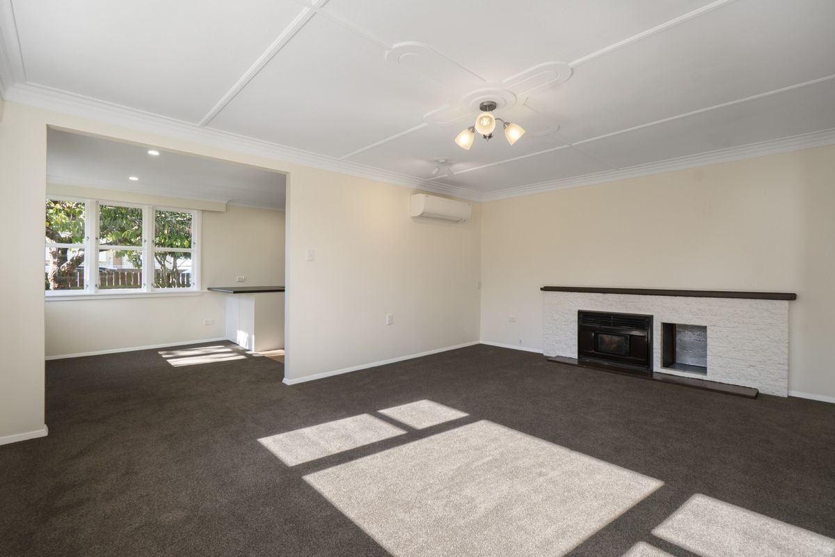 Dual-Key Home and Income Property - Bilde 4