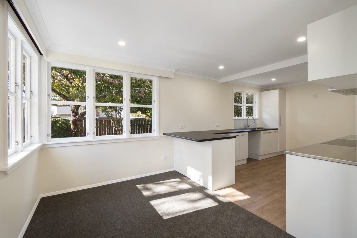 Dual-Key Home and Income Property - Bilde 5