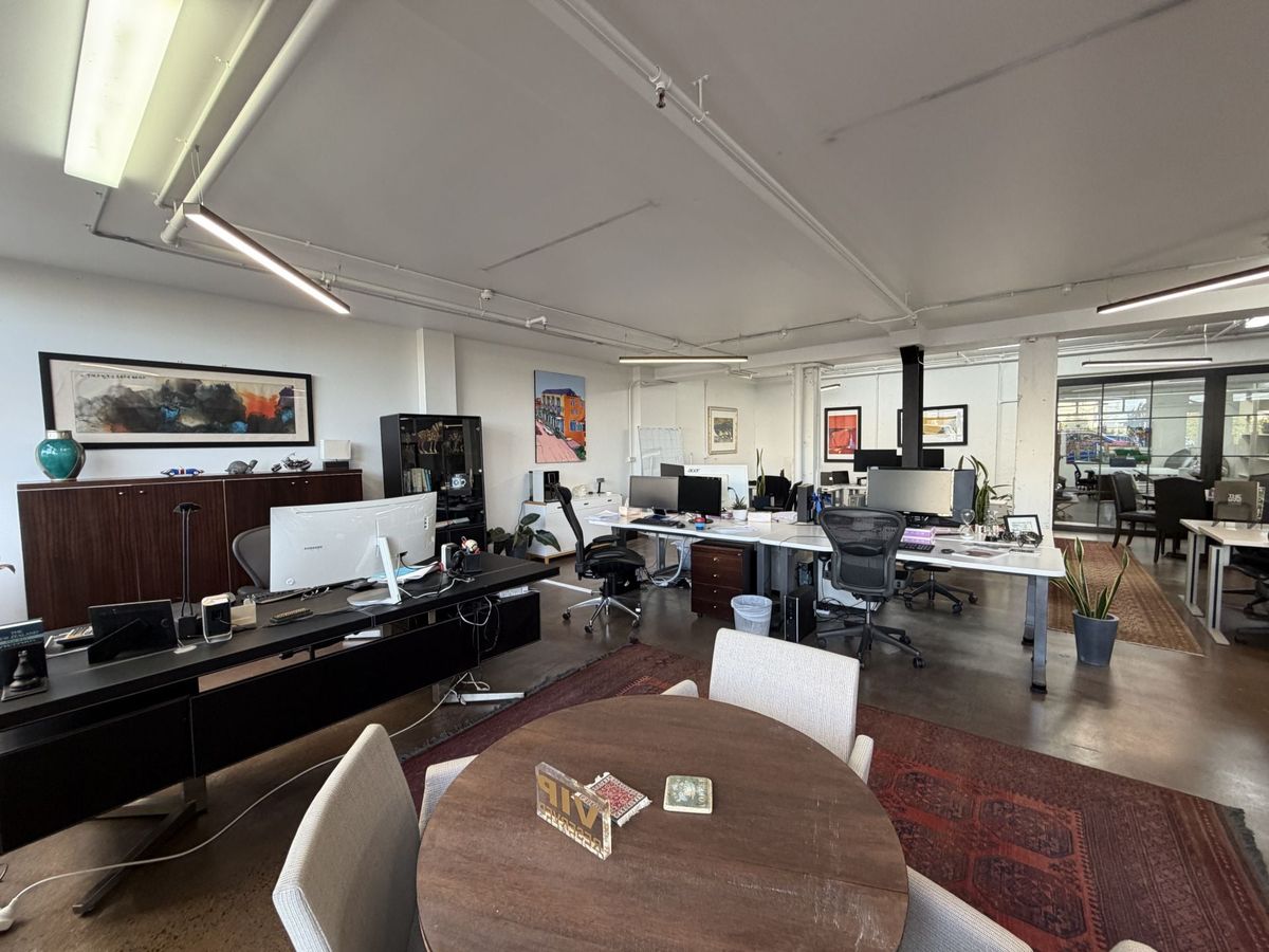 Fitness/Service Space just off Broadway – pohled 6
