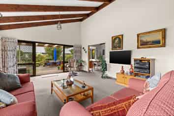 10 Hetley Crescent, Taradale