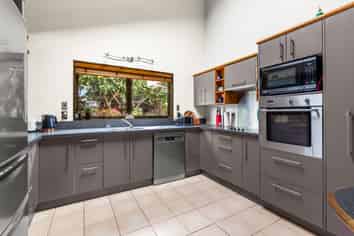 10 Hetley Crescent, Taradale