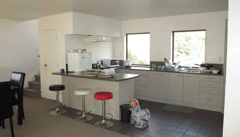 9C Woodall Place, Totara Vale