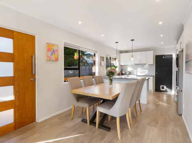 1/4a Manuka Road, Glenfield