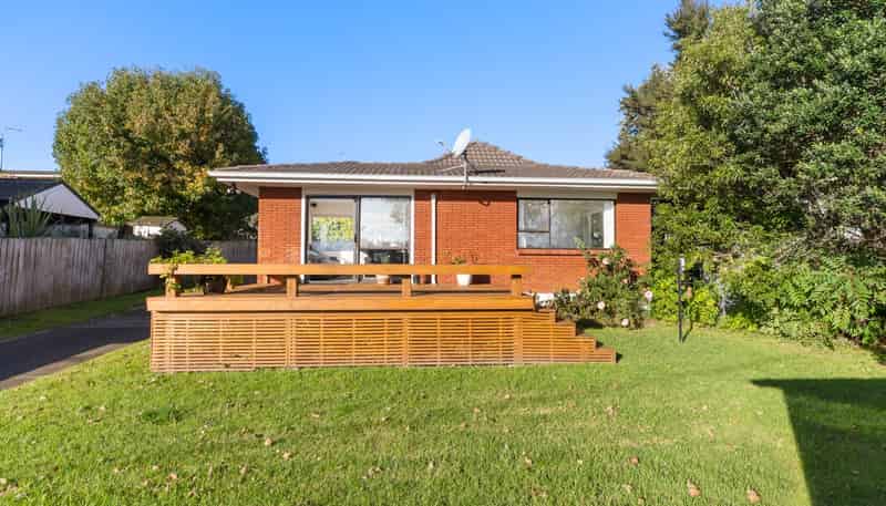1/4a Manuka Road, Glenfield