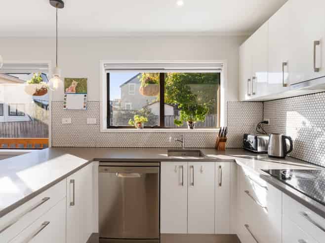 1/4a Manuka Road, Glenfield