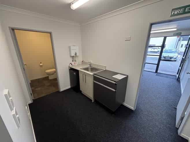 Versatile, Self-Contained Commercial Unit in a Prime Kapiti Location