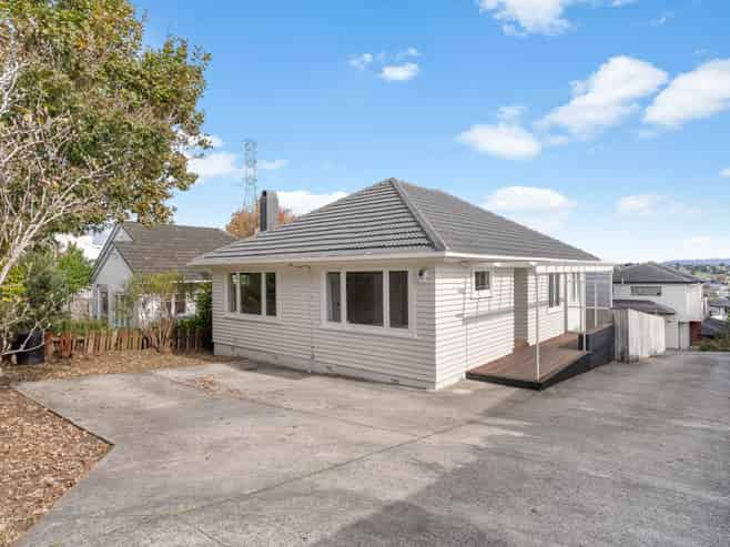 99 Oakdale Road, Mount Roskill