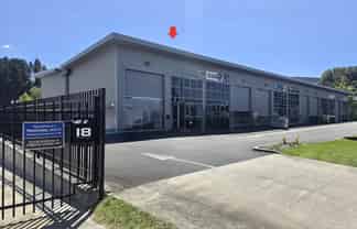 Industrial unit plus additional office in Tauriko