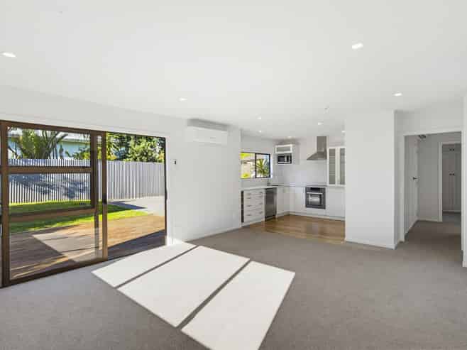 1 Matuhi Street, Waikanae