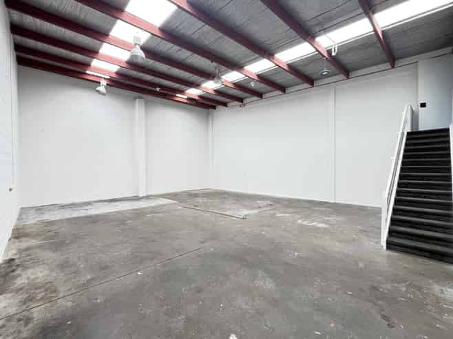 Premium general business zone – 222sqm industrial