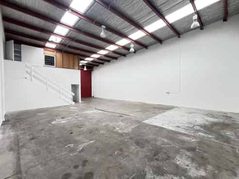 Premium general business zone – 222sqm industrial