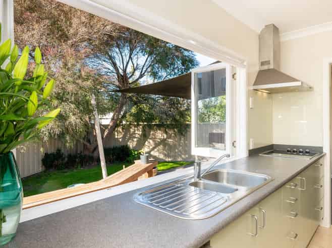 17 Golding Road, Taradale