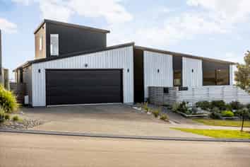 4 Lemonwood Way, Woodridge