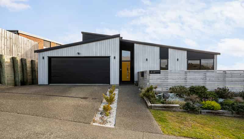 4 Lemonwood Way, Woodridge