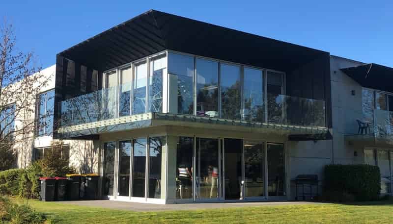 7/9 Sir Gil Simpson Drive , Burnside