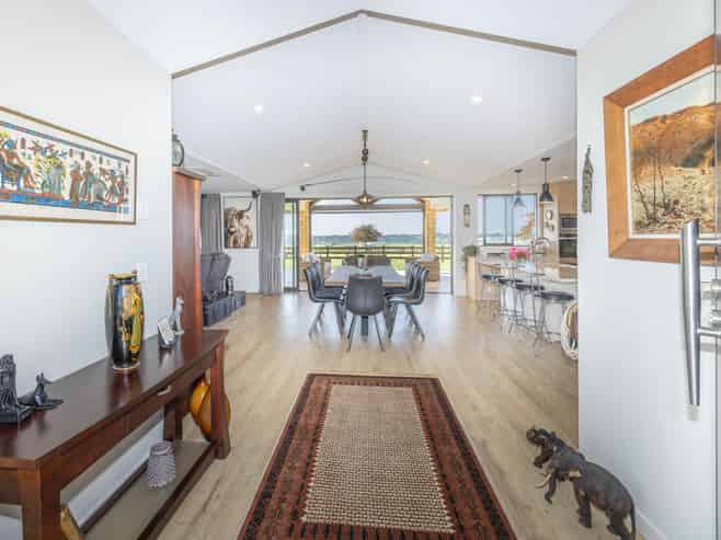 222 Meadway Road, Ngahinapouri