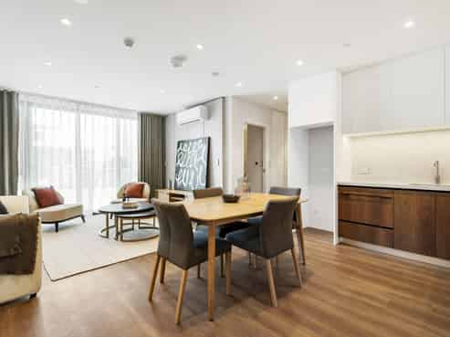 2/219 Lake Road, Northcote