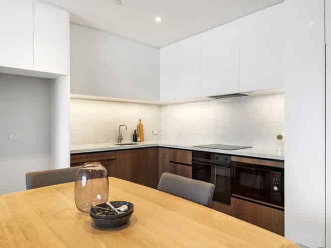 2/219 Lake Road, Northcote