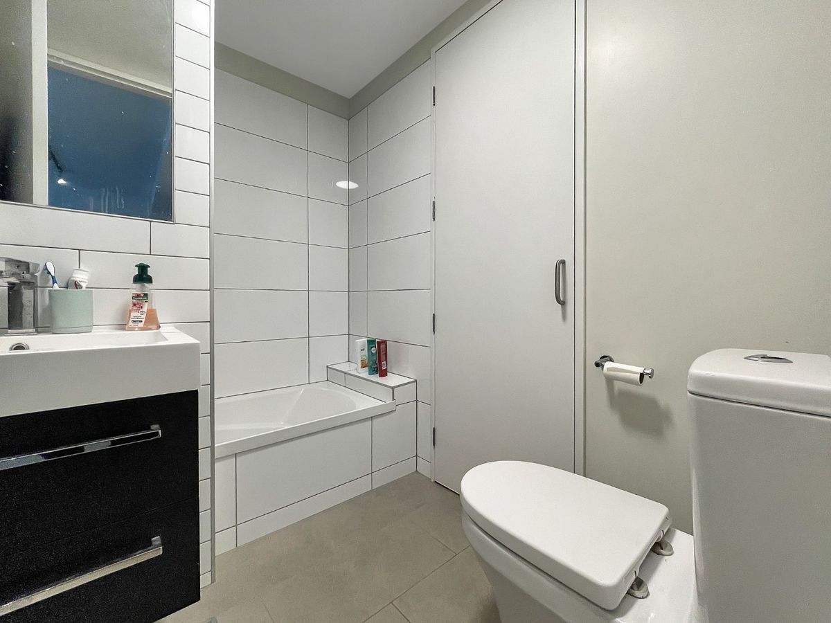 Welcome to apartment 204 in Detroit Apartments - Ansicht 6
