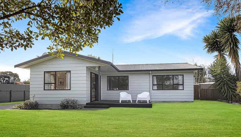 1 Perry Crescent, Greenmeadows