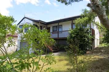8 Leiden Place, Totara Vale