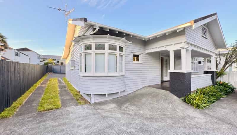 73 Green Lane East, Remuera