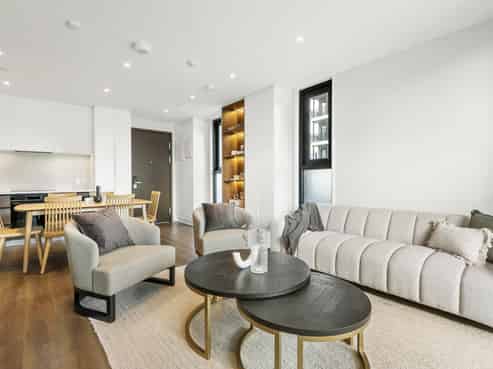 3/219 Lake Road, Northcote