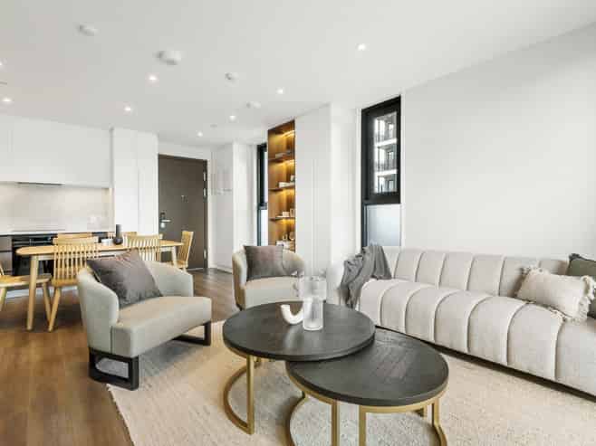 3/219 Lake Road, Northcote