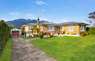 9 Churchill Ave, Te Aroha